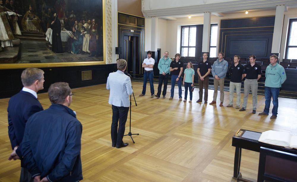 Prijeti_posadky_veslaru_Cambridge_03