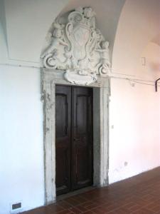 portal_E_celek_z_ambitu