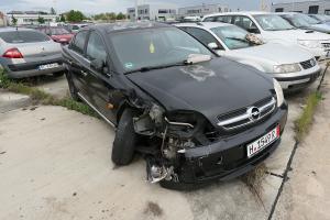 30_25_opel_vectra_h1549r