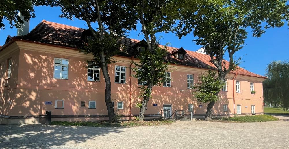 g009_U Lužického semináře 111_42