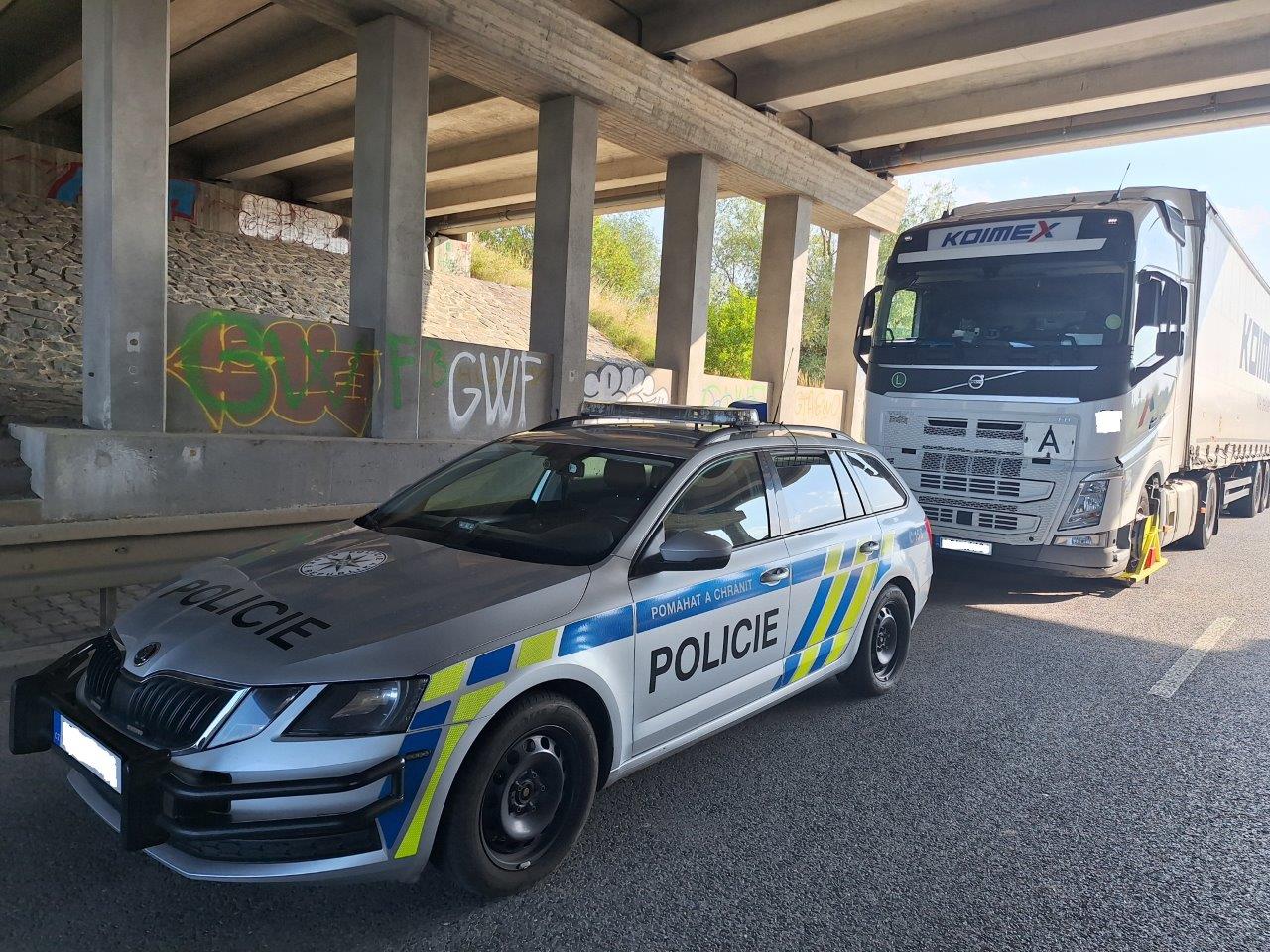 Kontroly autobusové a nákladní přepravy